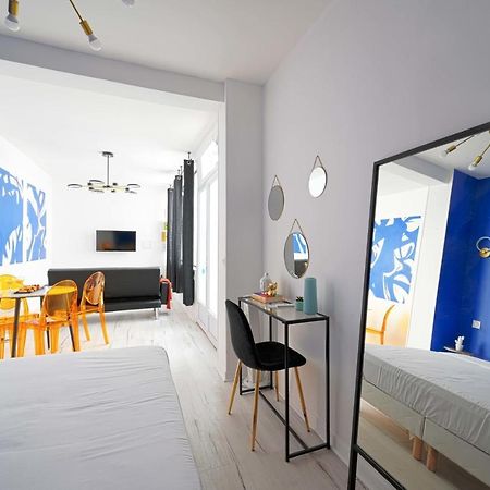 Modern Large Studio Apartment For 3 Paris Exterior photo